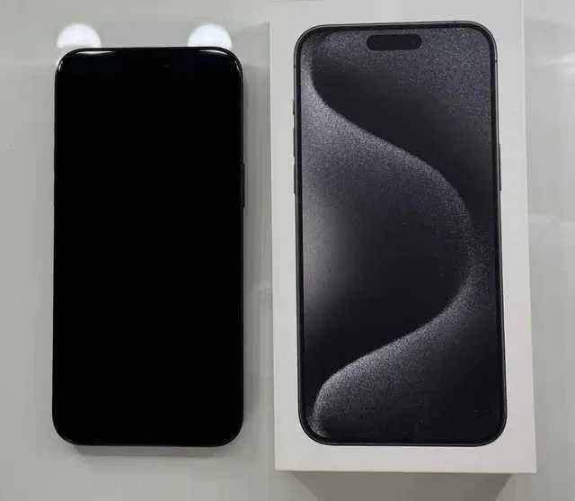 Apple iPhone 15 Pro Max 256gb black titanium