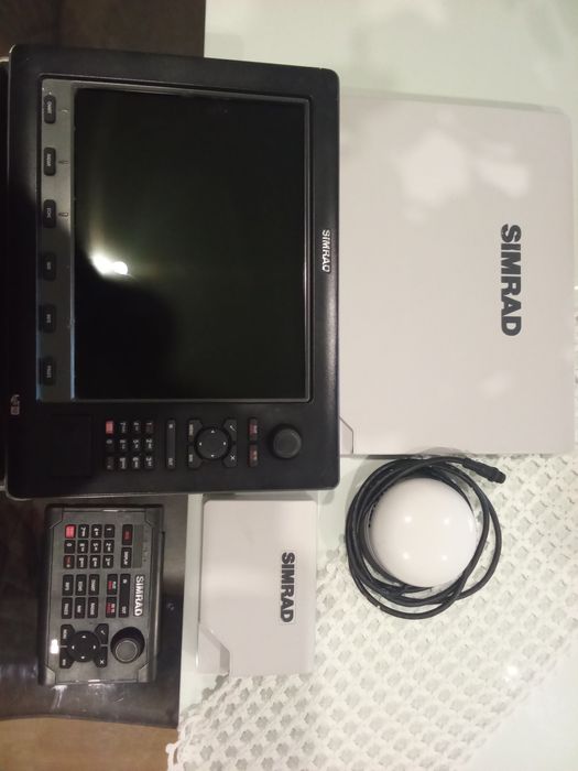 Simrad NSE12 Plotter, GPS, Sonda