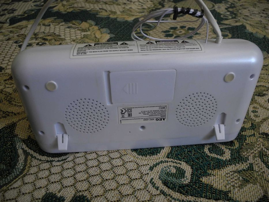 Радіогодинник AEG KRC 4344