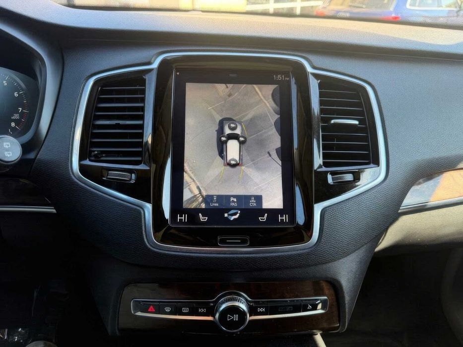 Volvo XC90 T6 Momentum      2017