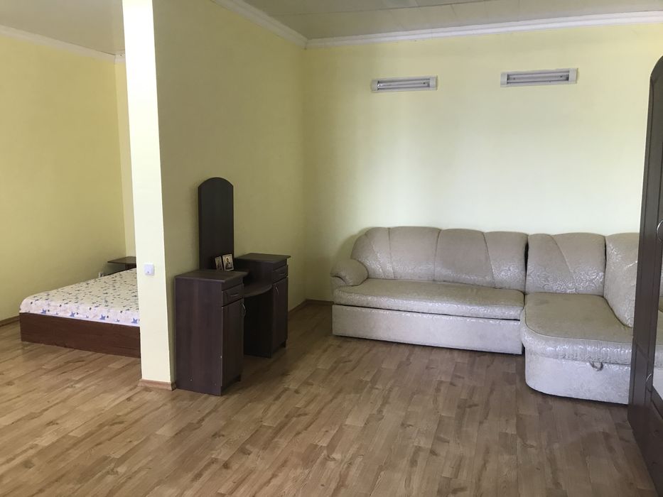 Домик (курень) 2 поверхи 50 м від моря(1 хвилина) ВІЛЬНО З 23.08