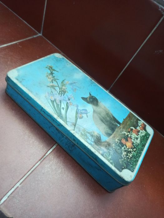 Latas de coleção variadas
