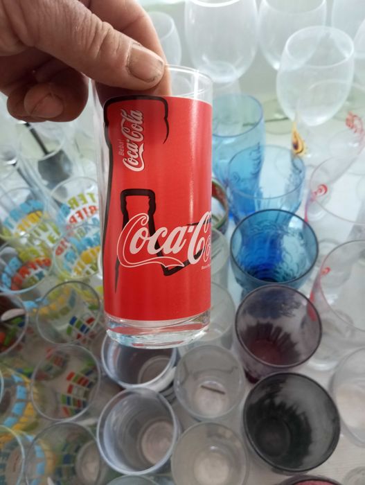 Coleção de copos de vidro da Coca-Cola