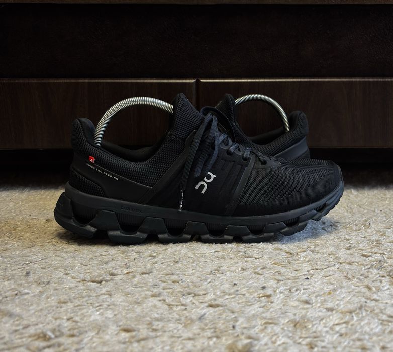 Кросівки on cloudswift 3