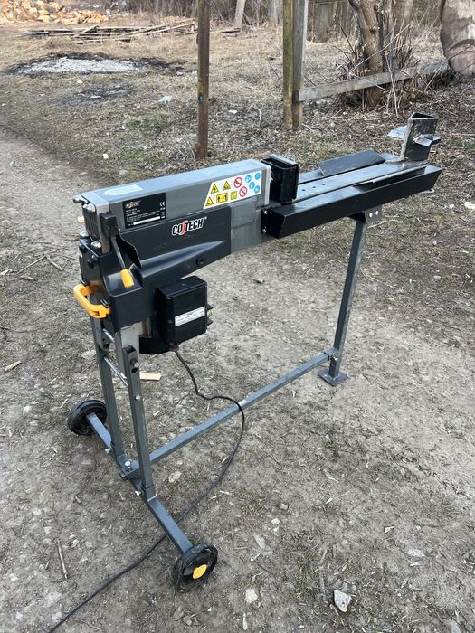 Дровокол гідравлічний