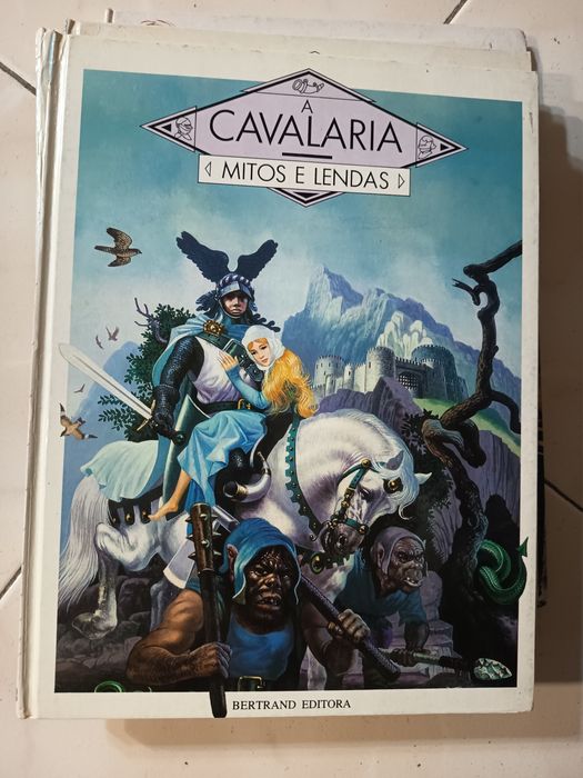 Conjunto de livros ilustrados anos 80