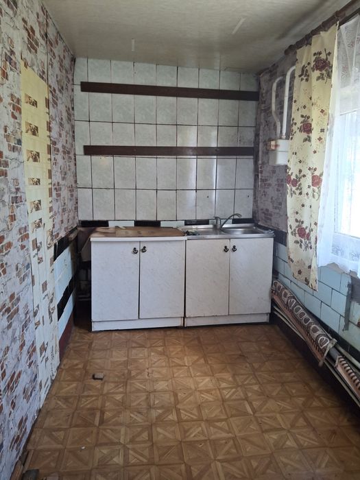 Продам два дома на одном участке.