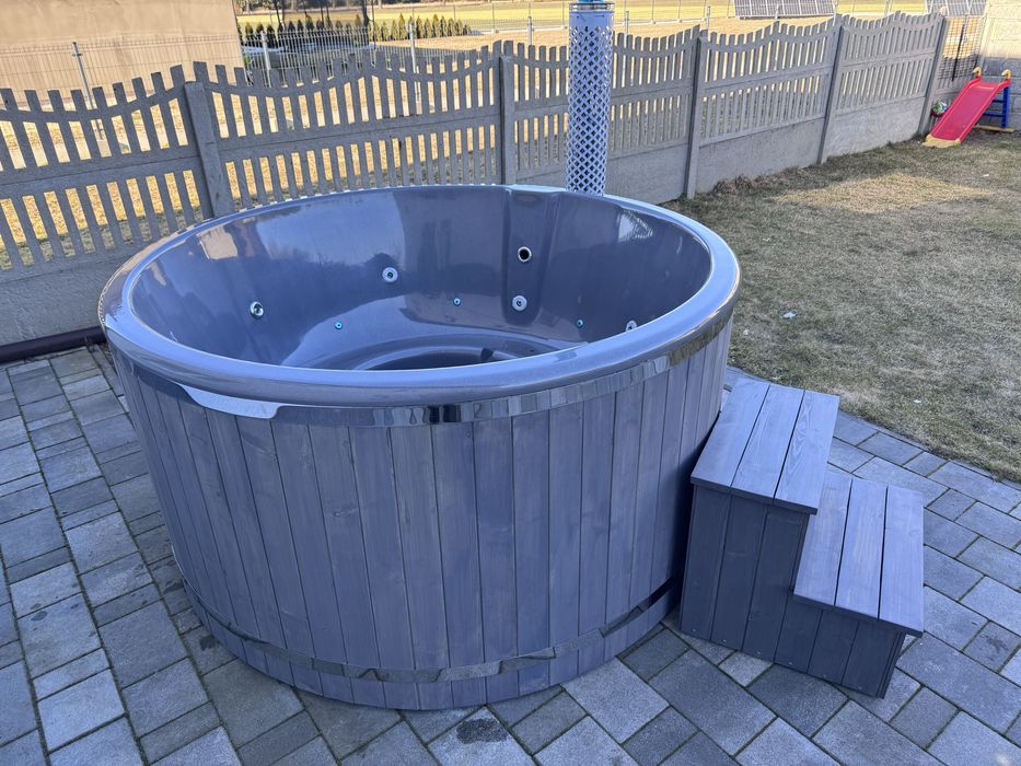 Balia ogrodowa z hydromasażem – NOWA, bogate wyposażenie