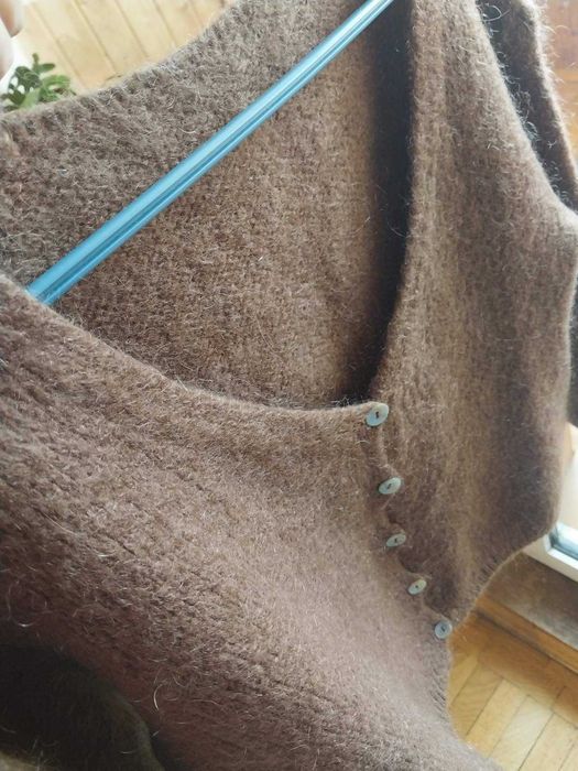 Жіночий мохеровий кардиган