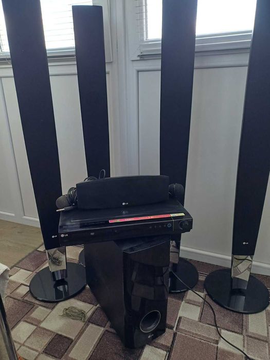 Домашній кінотеатр, DVD, карооке, 2 мікрофони