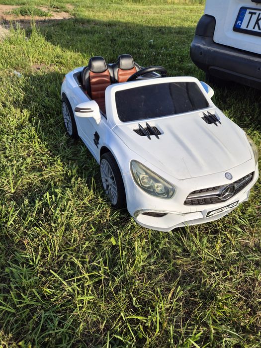 Mercedes na akumulator plus pilot