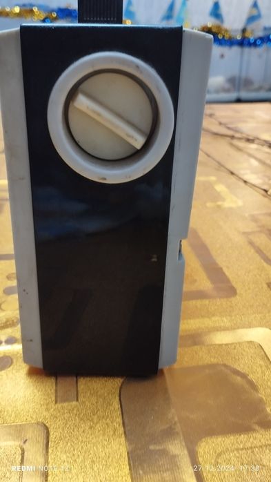 Радиоприемник VEF -- SPIDOLA 10 стан гарний