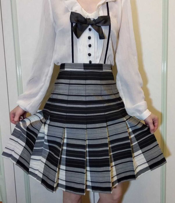 Юбка серая в полоску теплая на девочку спідниця на дівчинку 155-164