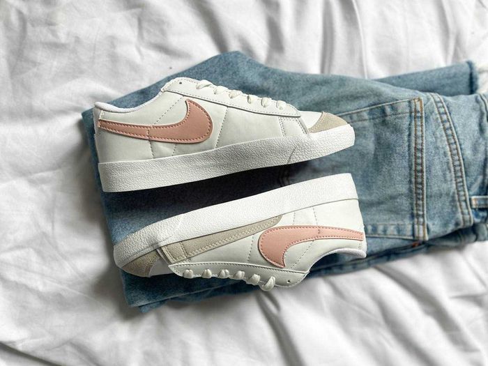 Кросівки Nike Blazer Low White/Pink Swoosh premium | Кроссовки Найк жіночі