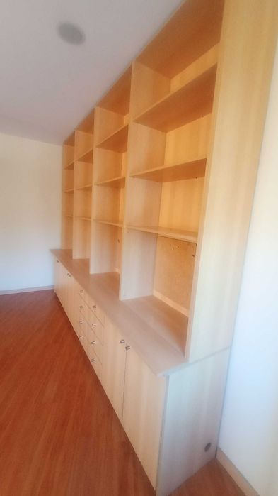 Estante de escritório. 8 blocos, 257x80 cm