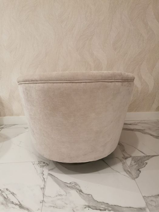 2 cadeiroes Beje - Design