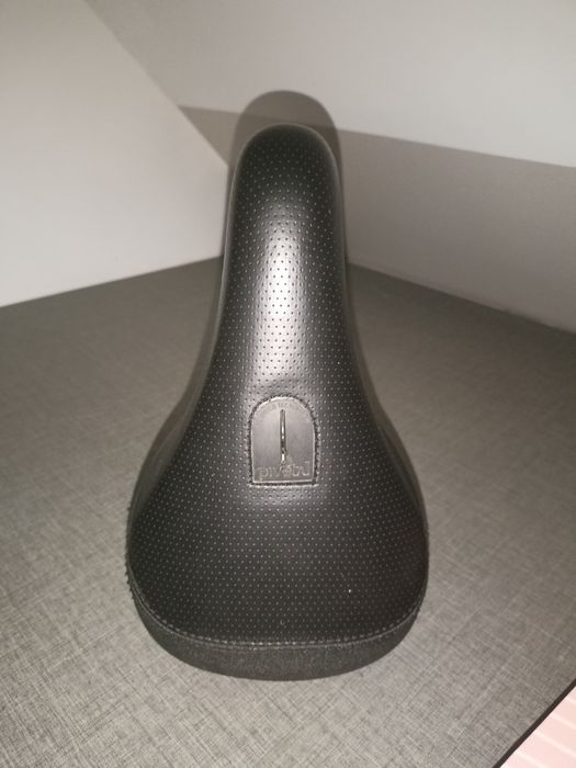 Siodło pivotal z sztyca