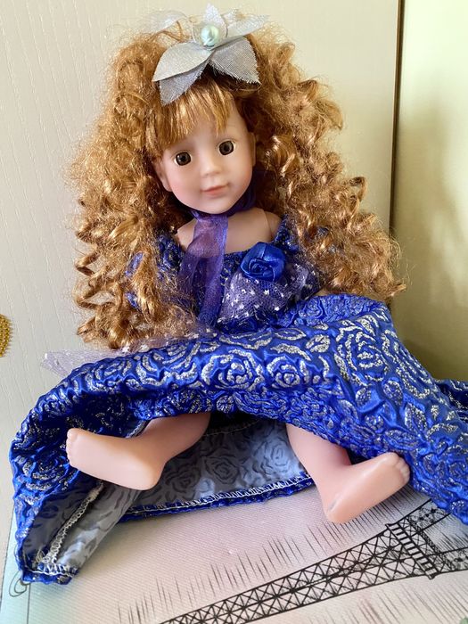 Лялька колекційна