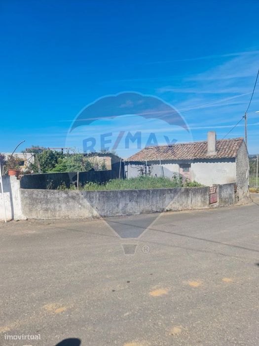 Moradia T2 para venda