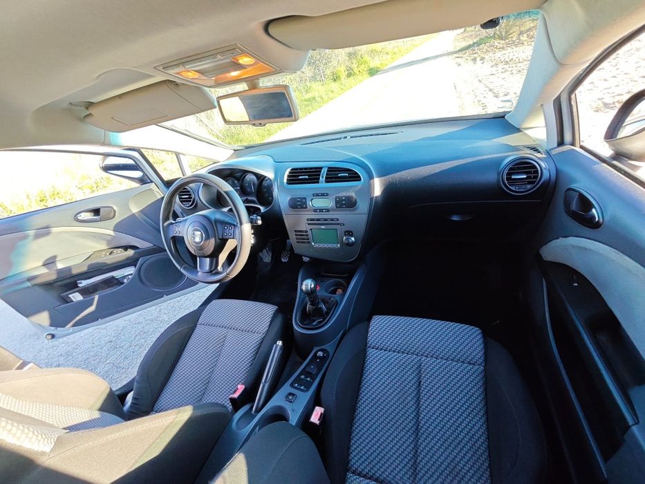 SEAT Leon — fotografia 8
