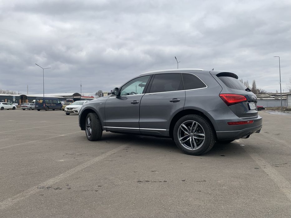 Продам Audi Q5 tfsi в гарному стані