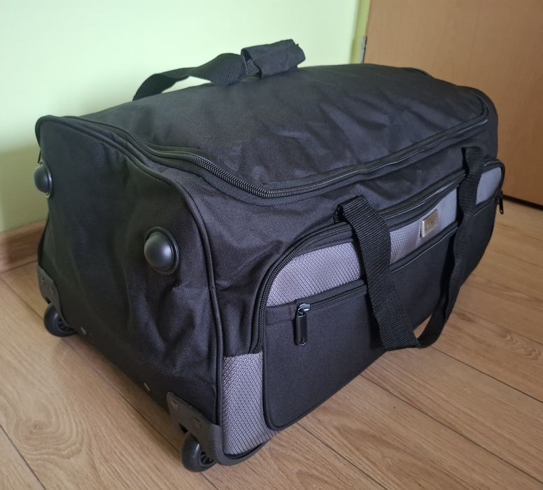 Torba podróżna ze stelażem i rączką wysuwaną