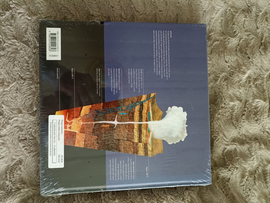 Livro o planeta terra - Círculo de Leitores