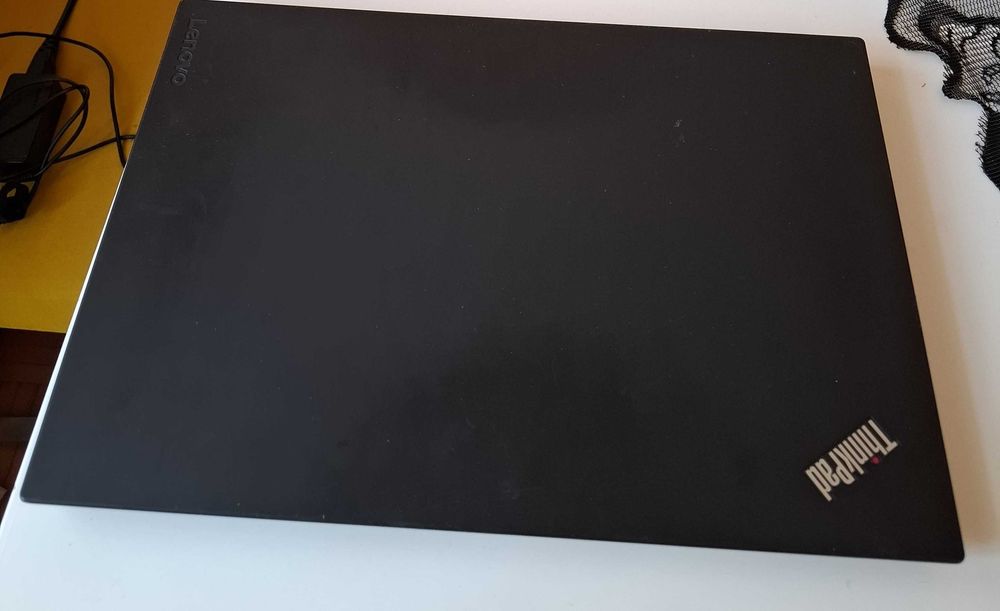 Ноутбук Lenovo T570 256 SSD, 8Gb RAM, SIM-карта привезений з Німеччини