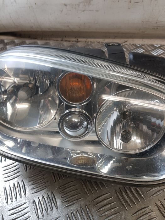 Lampa Prawa Przód 1J1941016B Vw Golf Iv Europa