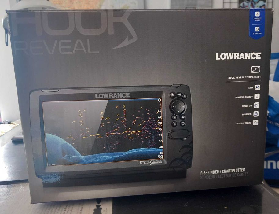 Lowrance hook reveal 9