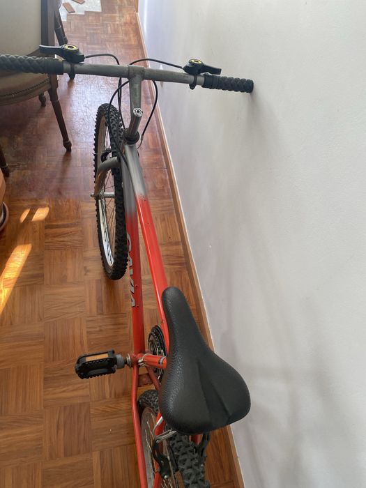 Bicicleta Vermelha