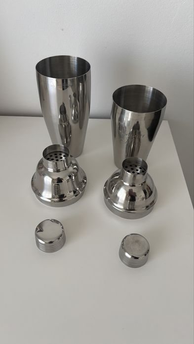 2 Shakers para cocktails em aço inox