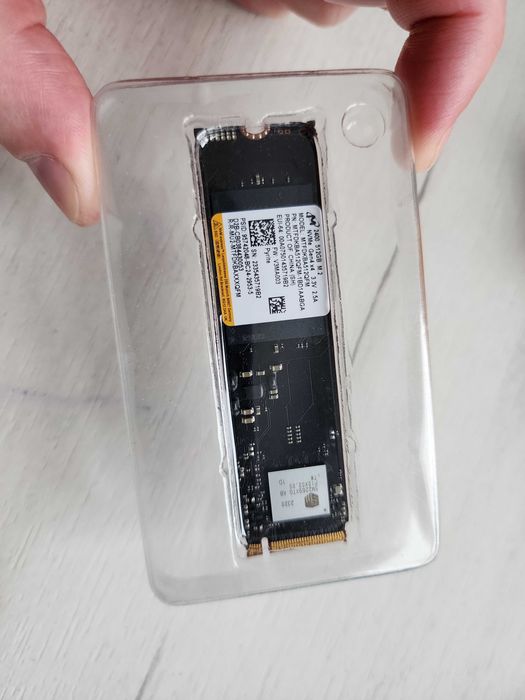 Накопичувач SSD Micron 2400 512Gb NVMe M.2 Gen4x4 (MTFDKBA512QFM)