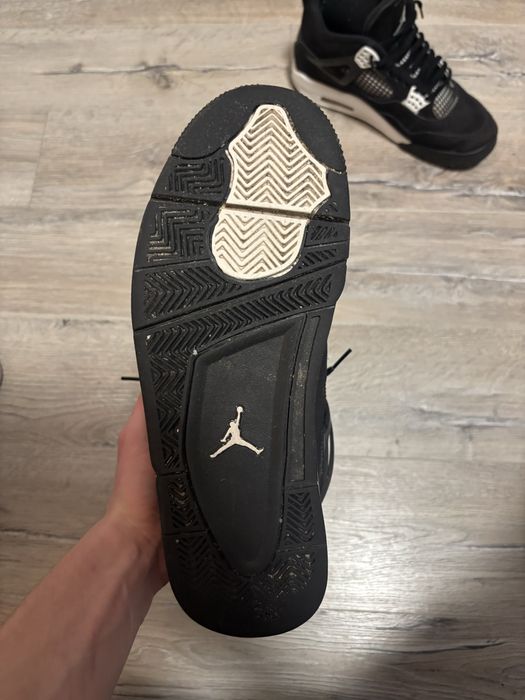 jordan 4 white thunder