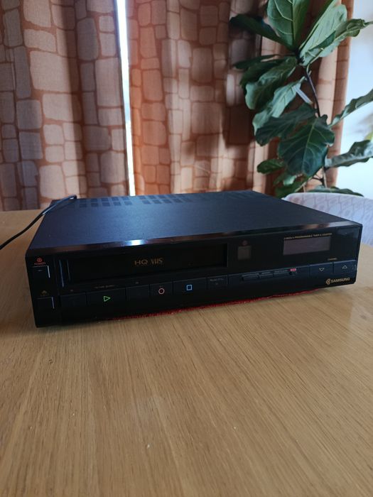 Magnetowid odtwarzacz kaset VHS Samsung  hq