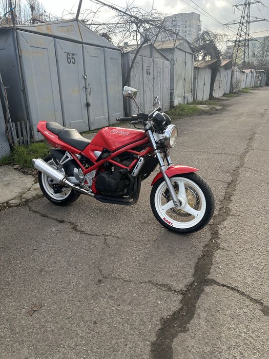 Suzuki bandit 400