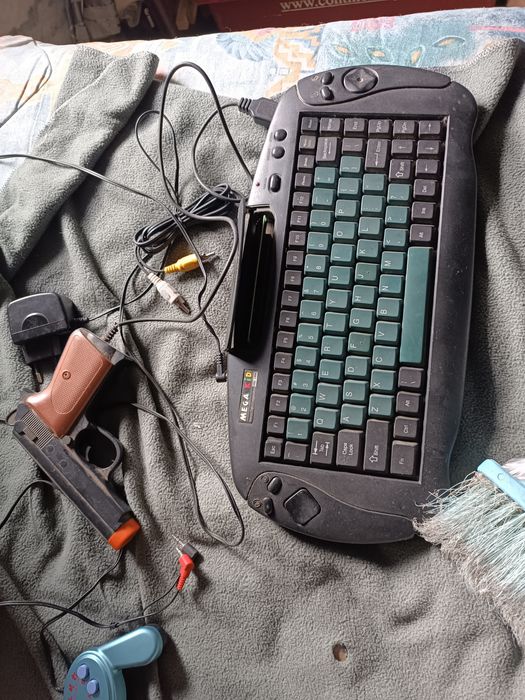 Consola da Sega antigo a funcionar
