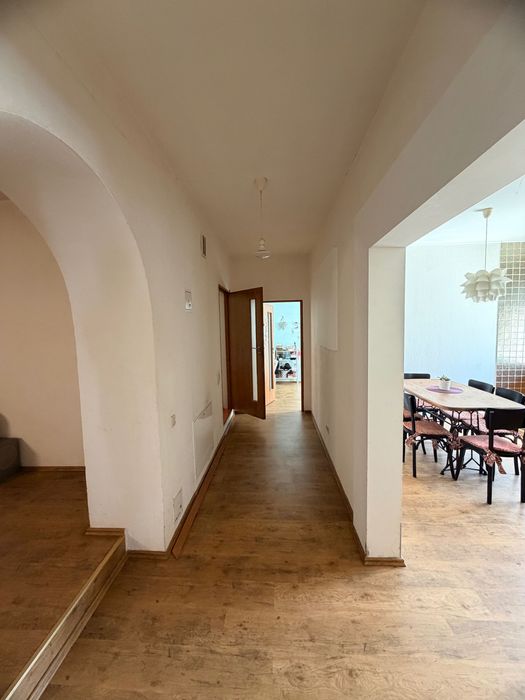 Простора квартира 121,4 м² з окремим входом — готова до проживання