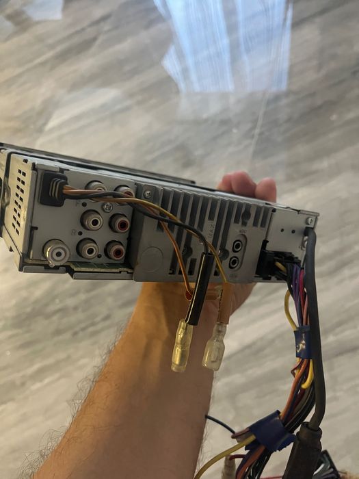 Автомагнітола Alpine UTE-92BT