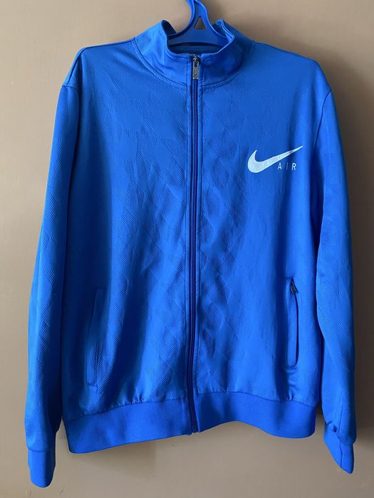 Зіпка Nike Air.