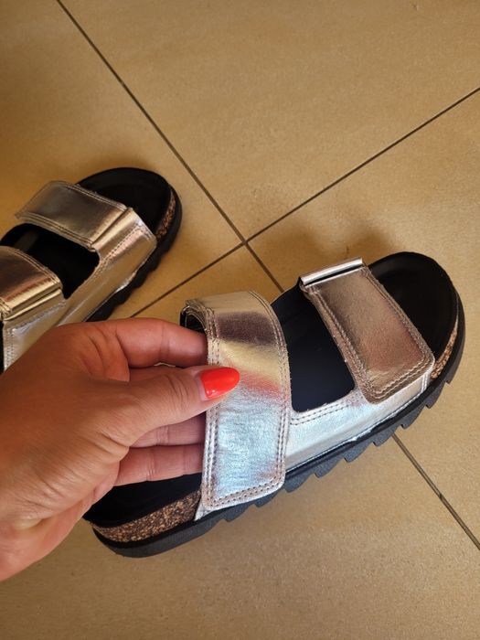 Klapki Reserved nowe bez metek!!!