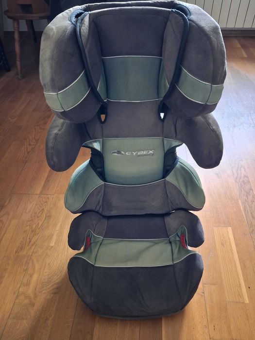 Fotelik CYBEX SOLUTION S rosnący wraz z dzieckiem.