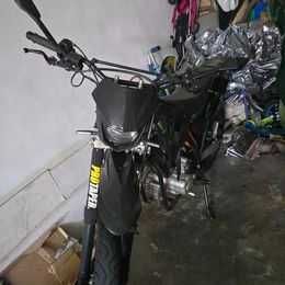 Skyteam 125cc Supermotar