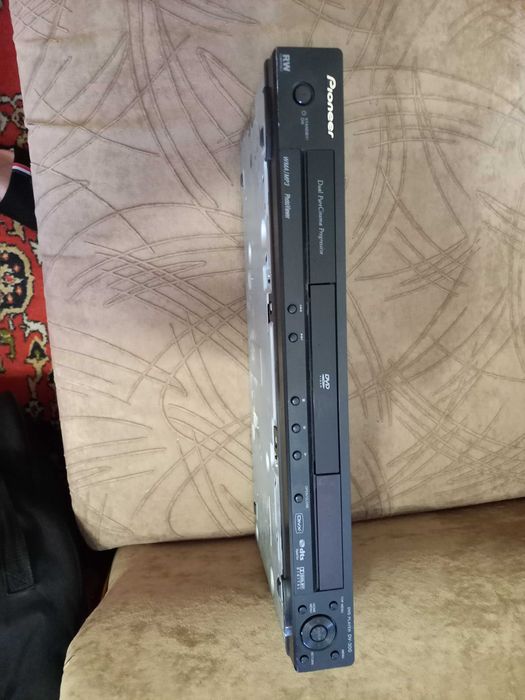 Відеопрогравач DVD Pioneer