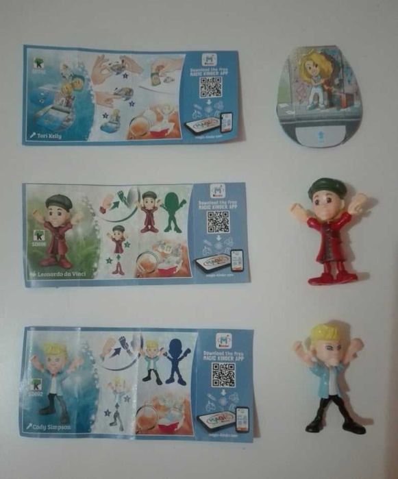Figuras Kinder-Teen Idols Cristiano ronaldo & Justice League & Natoons