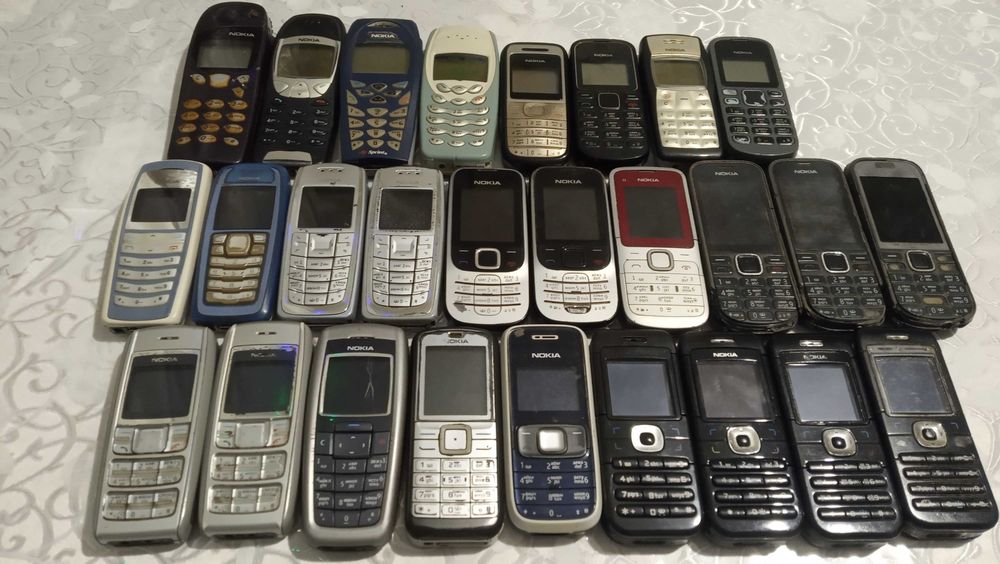 Б/у Телефоны разных моделей