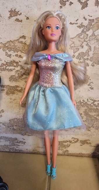 Lalka Simba jak Barbie w ciąży
