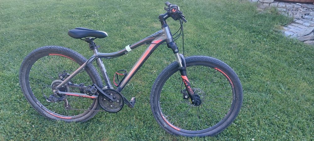 Sprzedam rower Giant liv 27.5