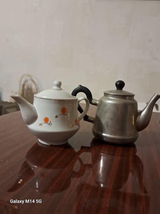 Кофемолка,турка и чайничек из нержавейки.Цена договорна