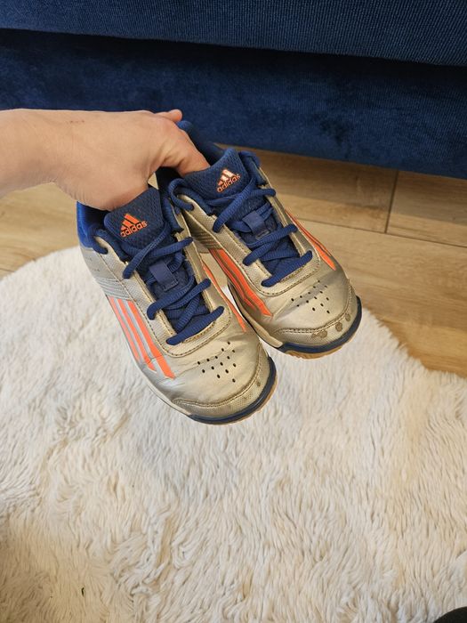 Buty adidas sznurowane chłopiec 31
